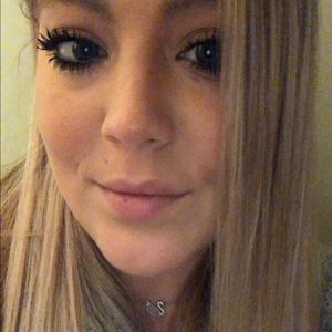 Meet your Posher, Lelise